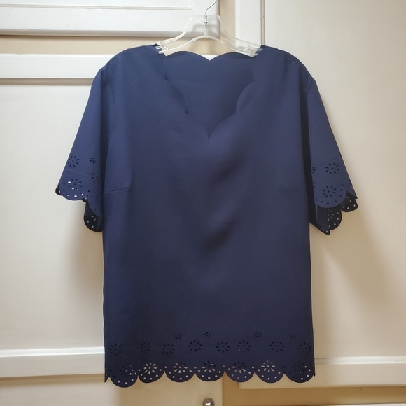 SHEIN Women's Scalloped V-neck Tunic - Picture 9 of 12